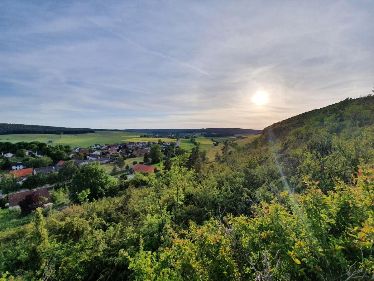 Ferienwohnung Am Sonnigen Haimberg Fulda Luaran gambar